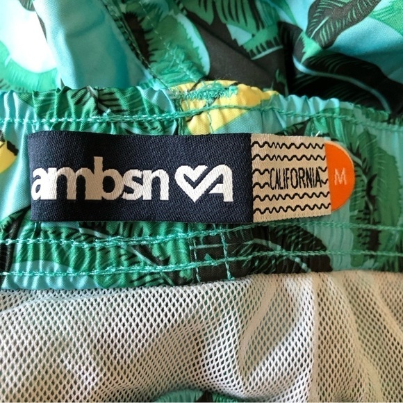 AMBSN California Green Nanner Jungle Swim Trunks Size Medium NWT - Picture 14 of 15